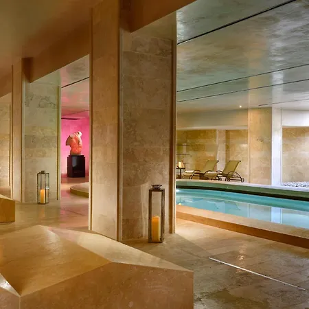 Hotel A.roma Lifestyle