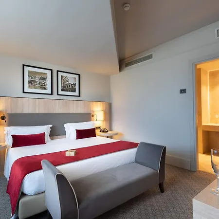 Hotel A.roma Lifestyle 4*