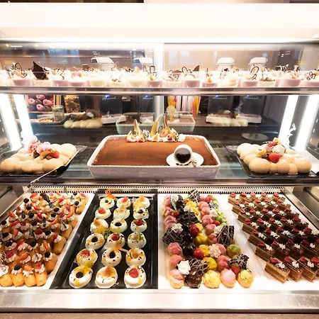 A.roma Lifestyle Hotel 4*